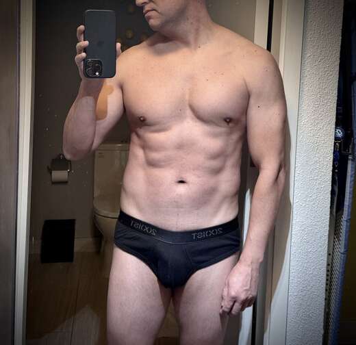 Shy guy for good times - Straight Male Escort in New York City - Main Photo