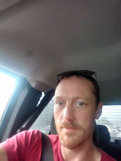 40 ur old attractive and open minded male - Straight Male Escort in Richmond - Main Photo