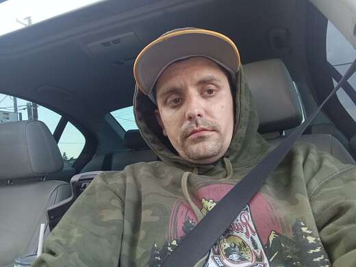 Funny , outgoing , good listening , - Alternate Photo