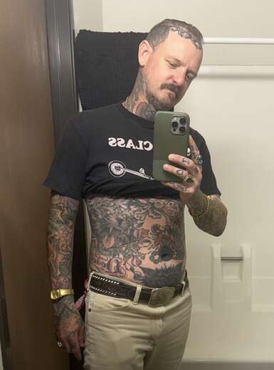 divorced dadbod for your pleasure - Alternate Photo