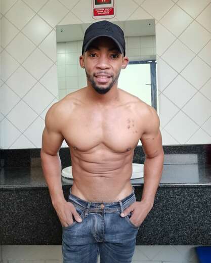 I'm not a very tall man - Straight Male Escort in South Africa - Main Photo