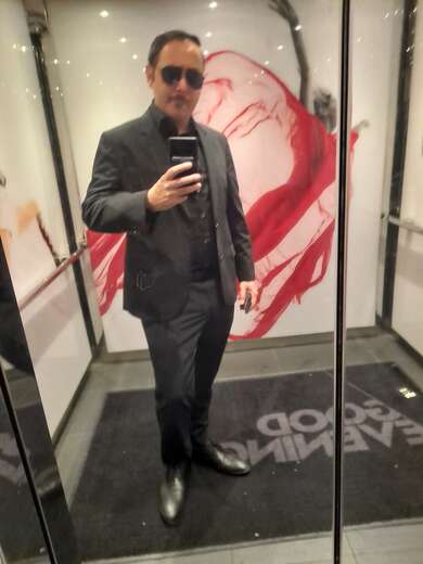 World Traveler on Business - Straight Male Escort in Tokyo - Main Photo
