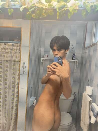 Twink playful Model type - Alternate Photo